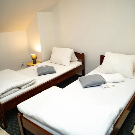 Penzión pre hostí Zvala *