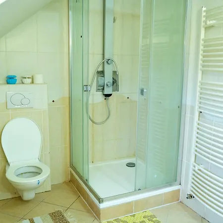 Zvala Pensjonat Pichne